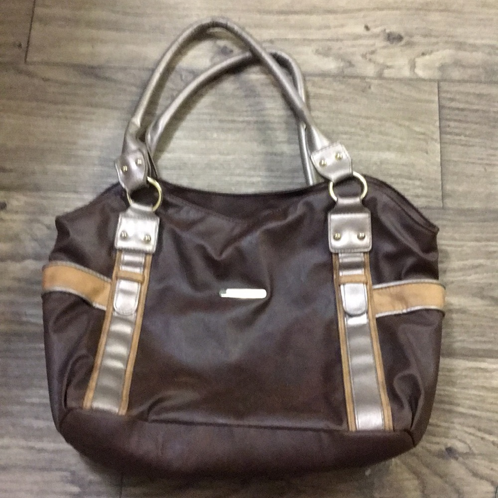 Butler Basics Leather Organizer Purse